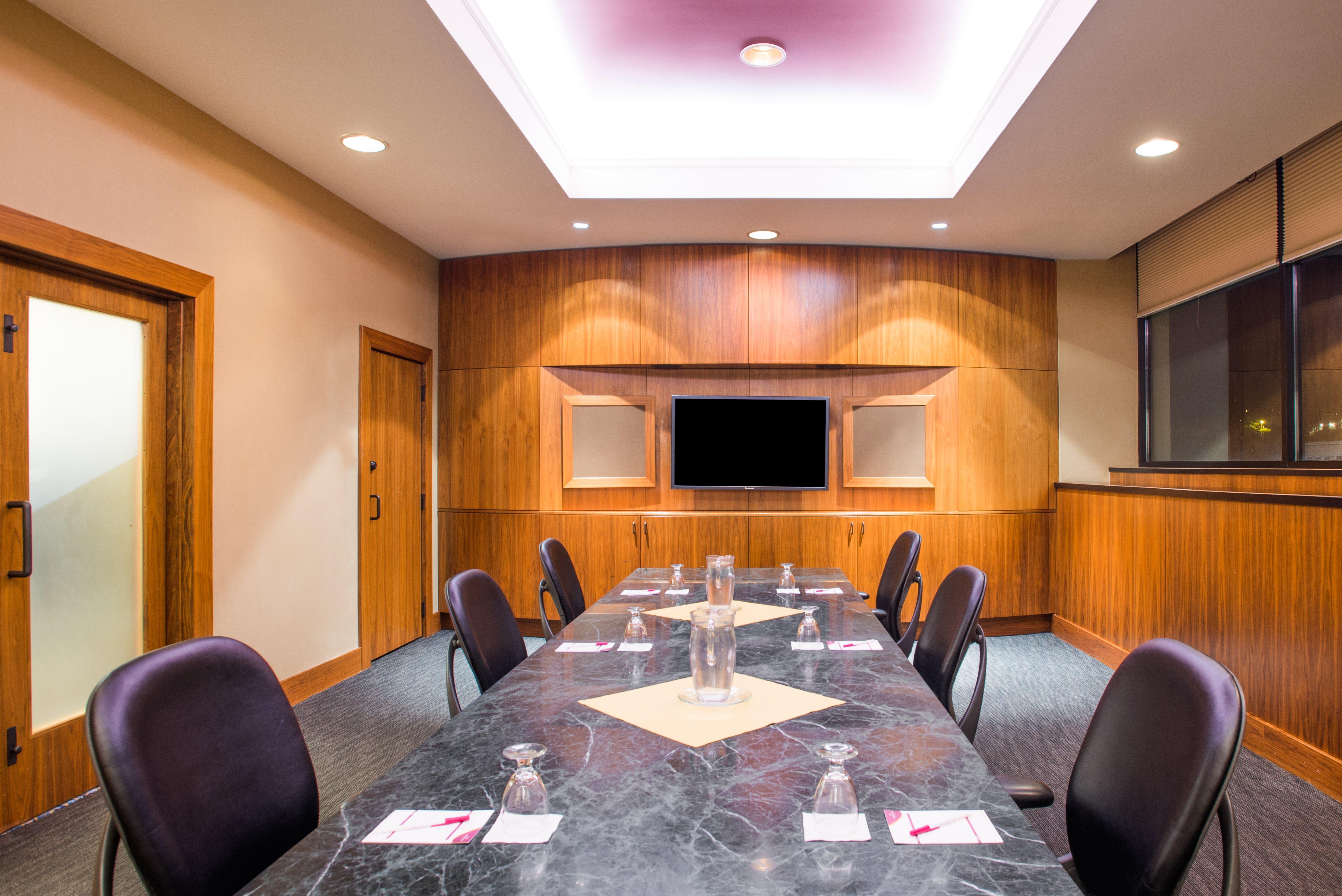Holiday Inn & Suites Pittsfield-Berkshires By Ihg Екстер'єр фото